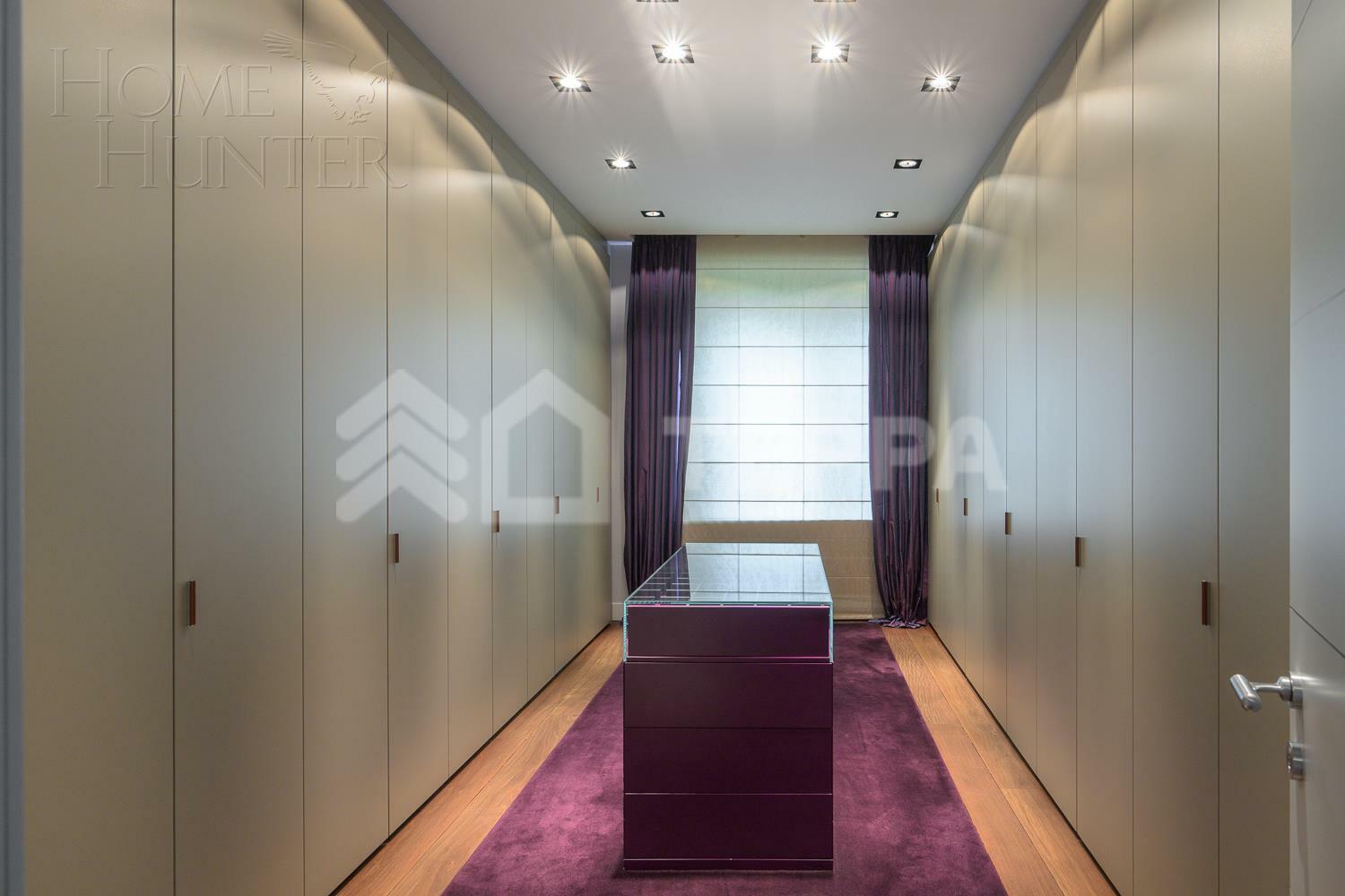 2-этажный коттедж 1 438 м² с отделкой