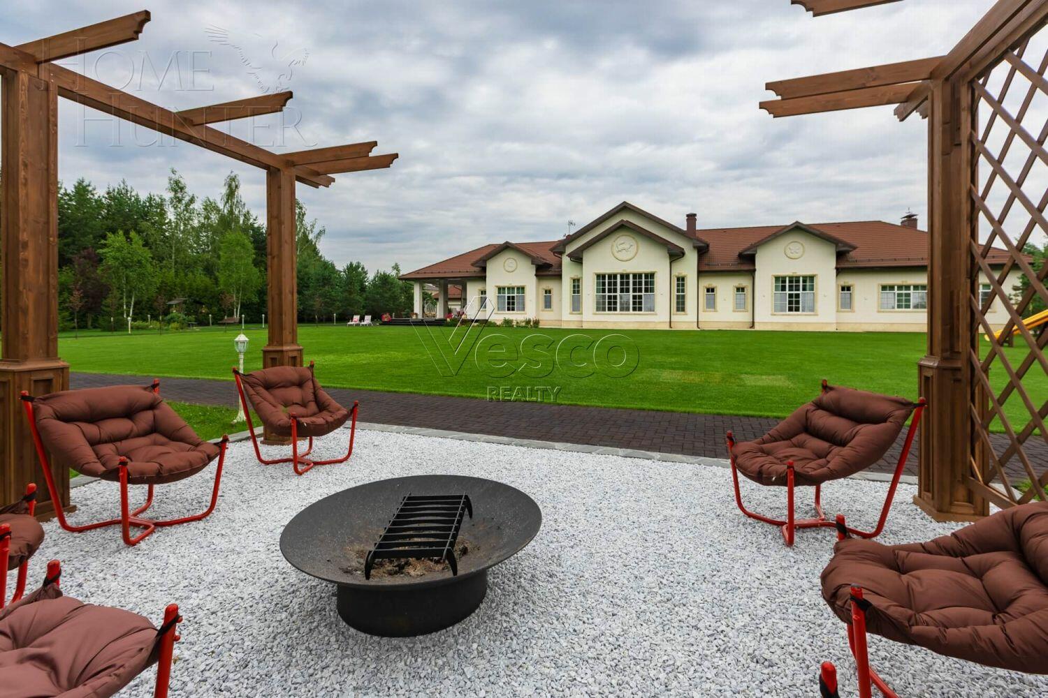 1-этажный коттедж 712 м² с отделкой