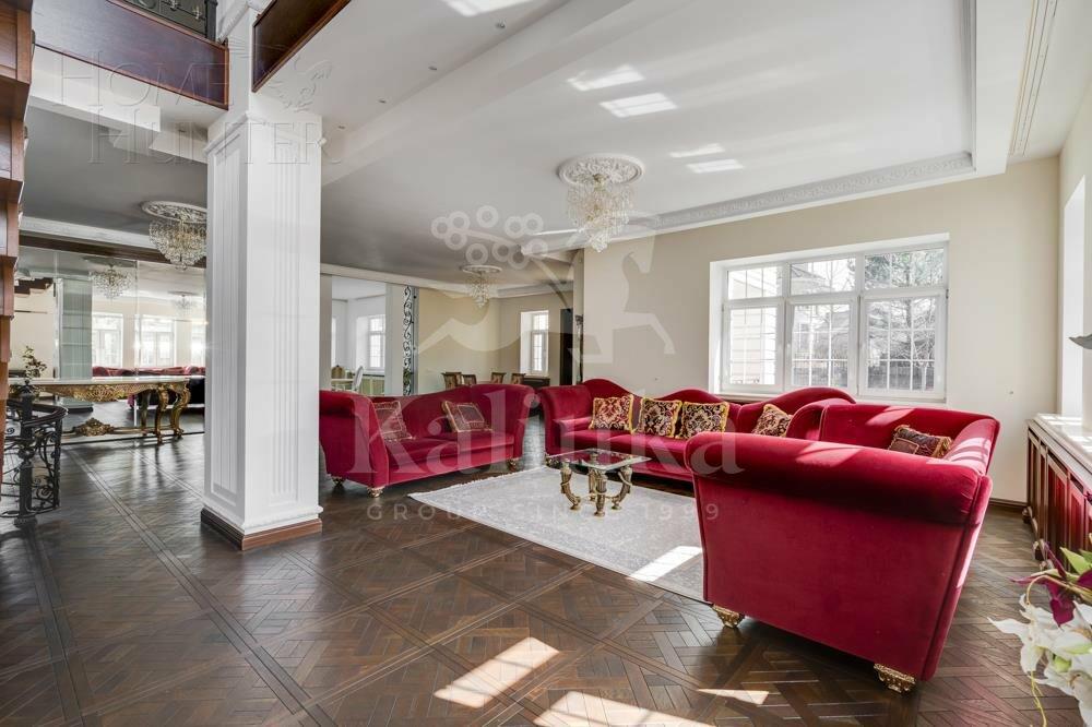 2-этажный коттедж 817 м² с отделкой