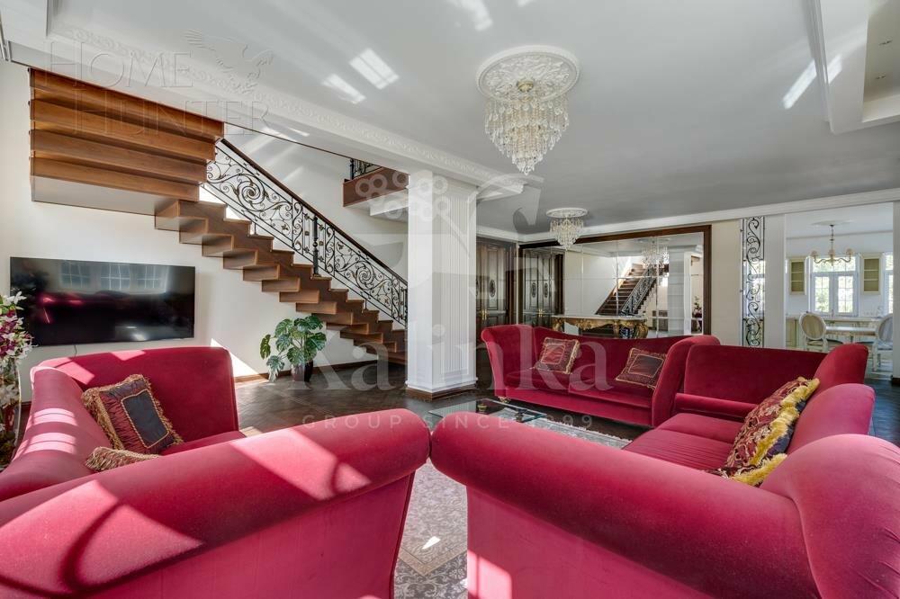 2-этажный коттедж 817 м² с отделкой