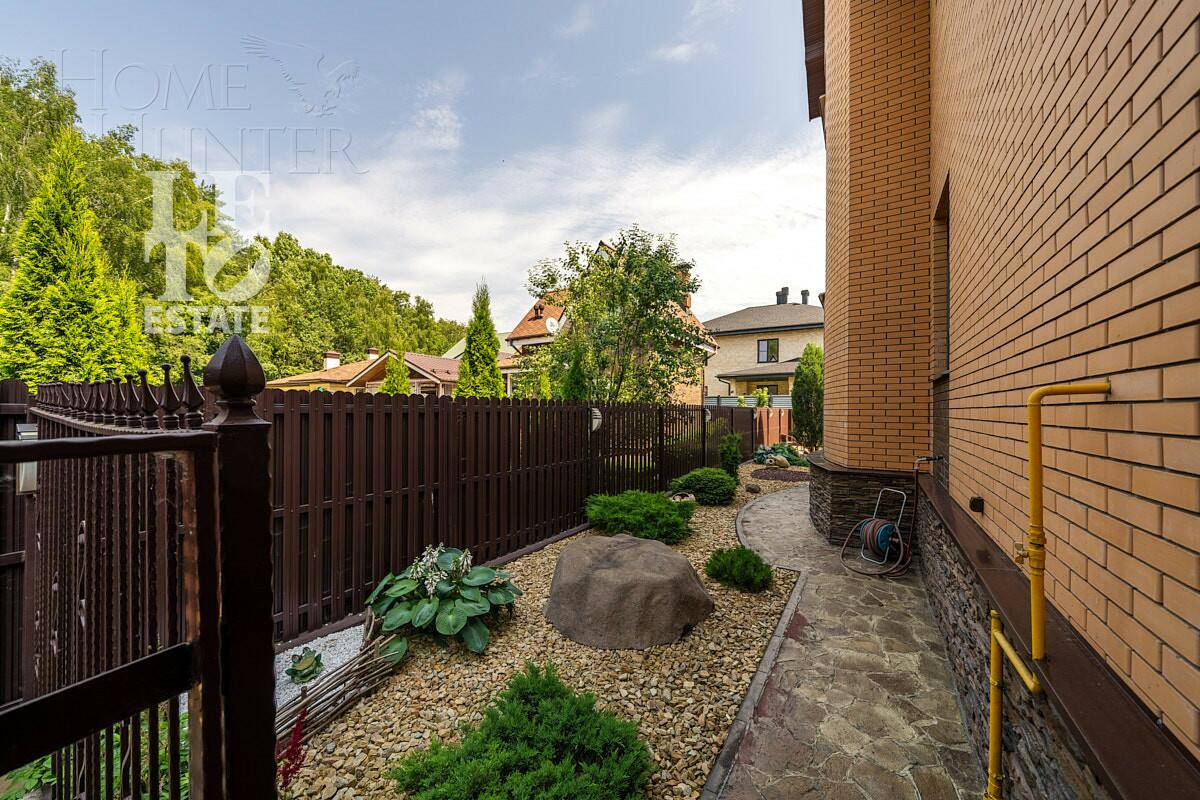 2-этажный коттедж 500 м² с отделкой