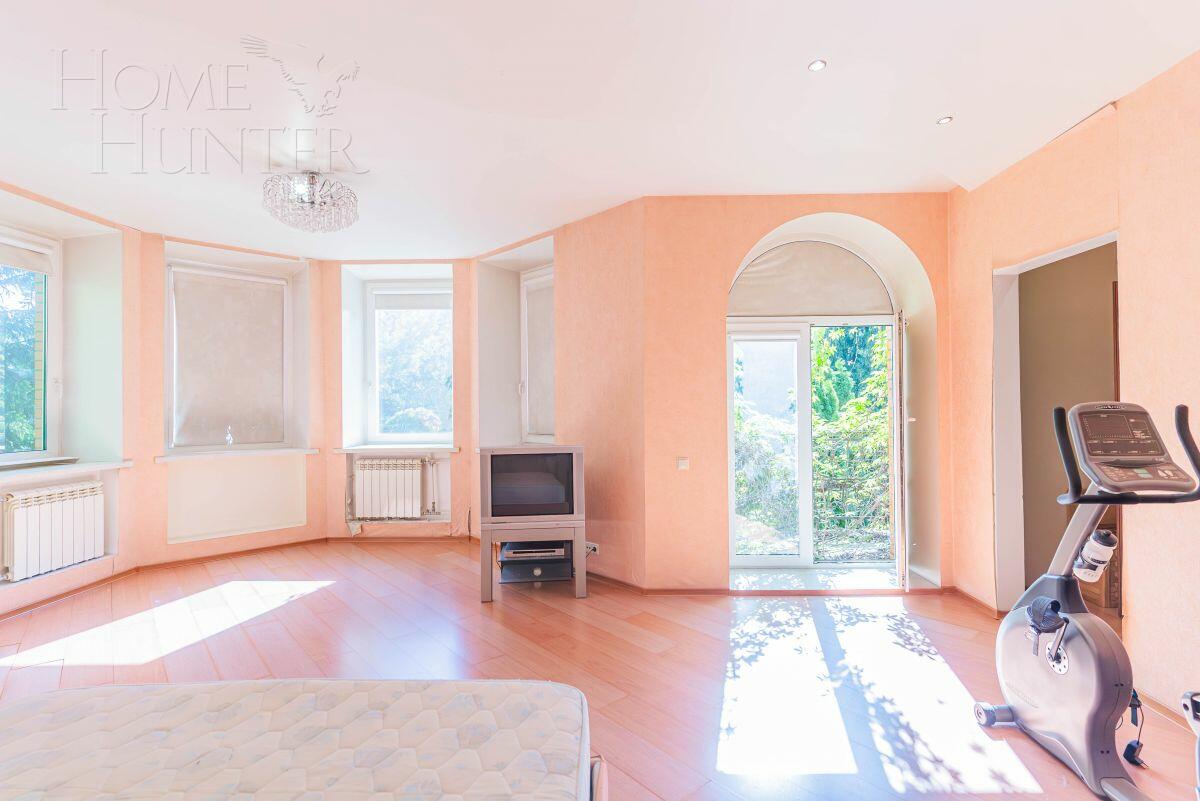 2-этажный коттедж 350 м² с отделкой