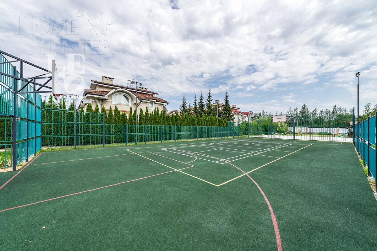 2-этажный коттедж 700 м² с отделкой