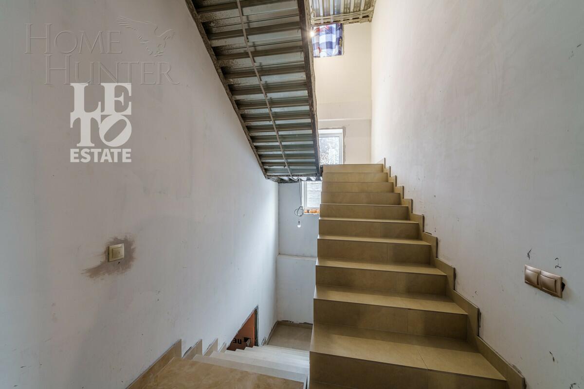 2-этажный коттедж 300.2 м² без отделки