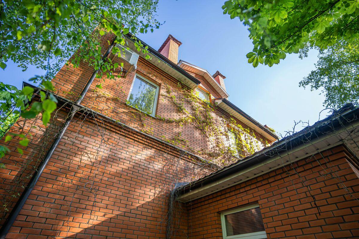 2-этажный коттедж 350 м² с отделкой