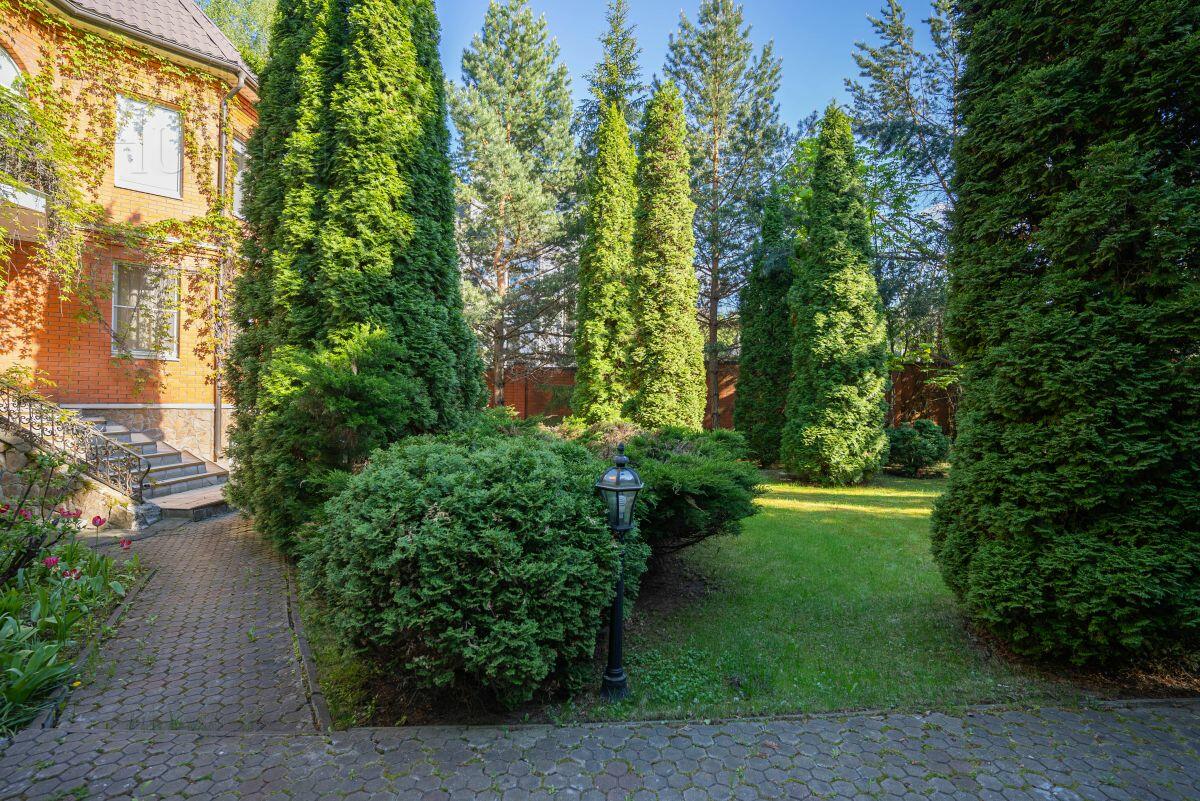 2-этажный коттедж 350 м² с отделкой