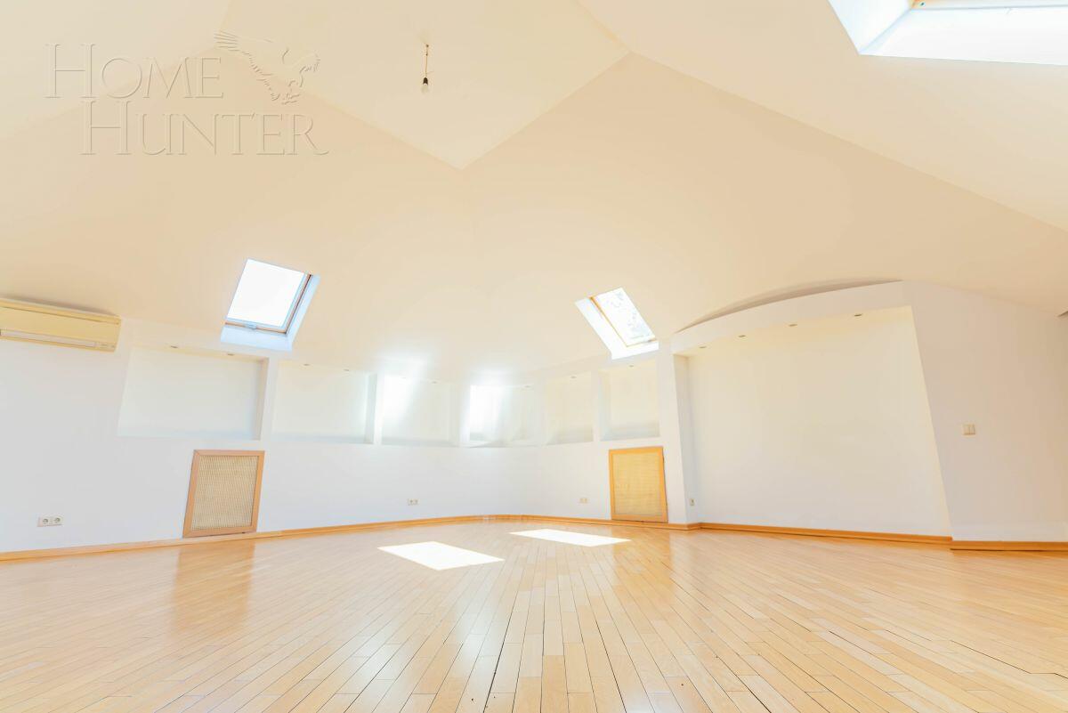 2-этажный коттедж 350 м² с отделкой