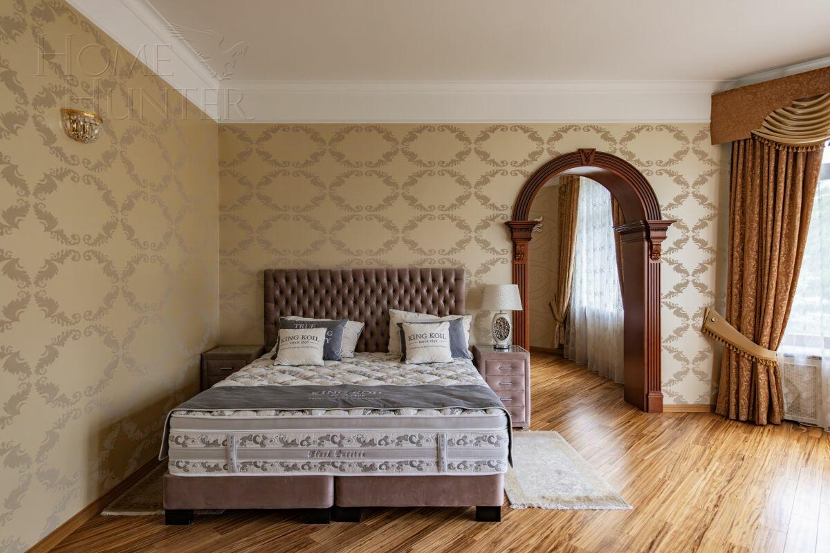 3-этажный коттедж 2 009 м² с отделкой