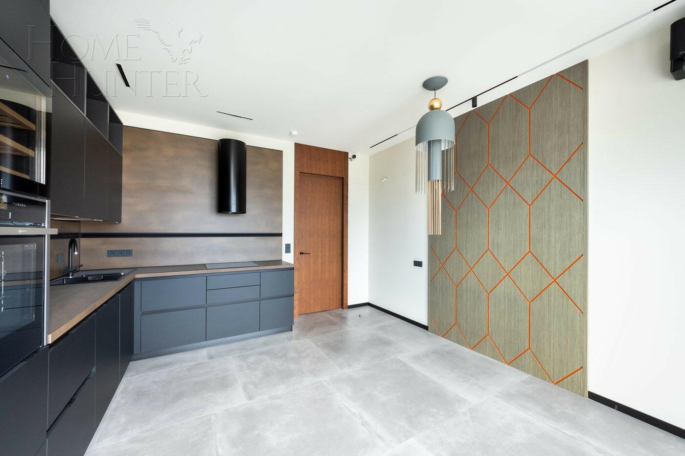 3-КОМН. КВАРТИРА С ОТДЕЛКОЙ 106.5 М² НА 24 ЭТАЖЕ