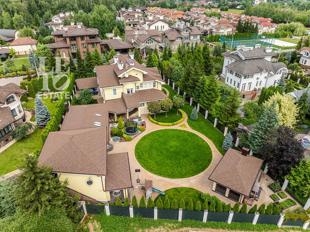 2-этажный коттедж 700 м² с отделкой