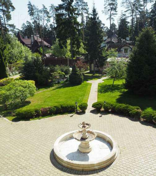 3-этажный коттедж 1 000 м² с отделкой