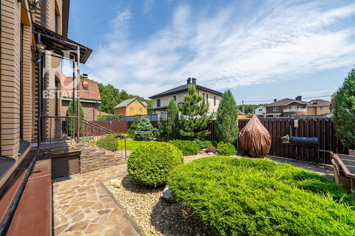 2-этажный коттедж 500 м² с отделкой