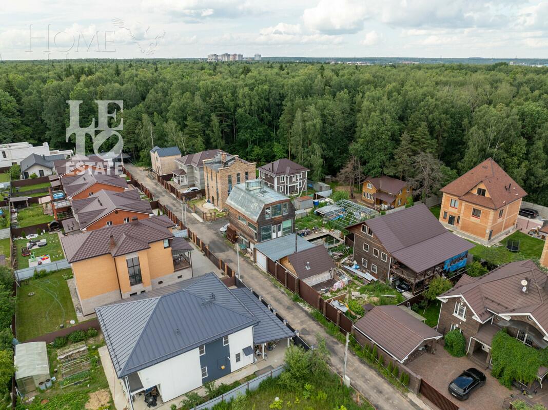 2-этажный коттедж 300.2 м² без отделки