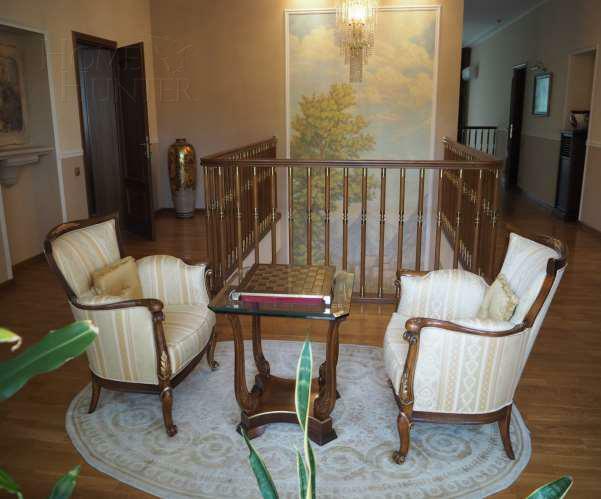 3-этажный коттедж 1 000 м² с отделкой