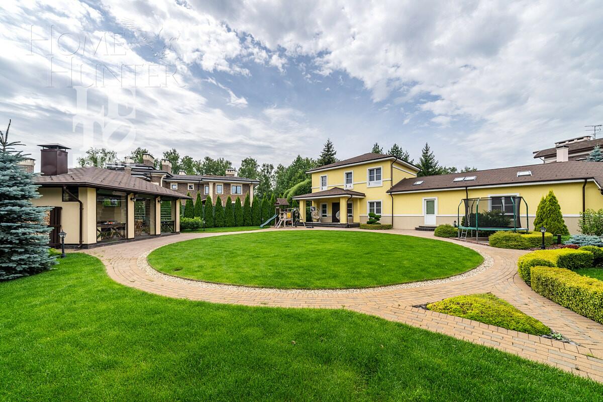 2-этажный коттедж 700 м² с отделкой