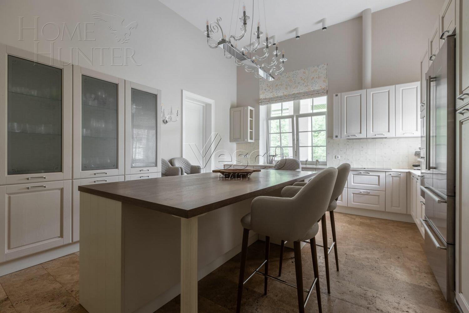 1-этажный коттедж 712 м² с отделкой