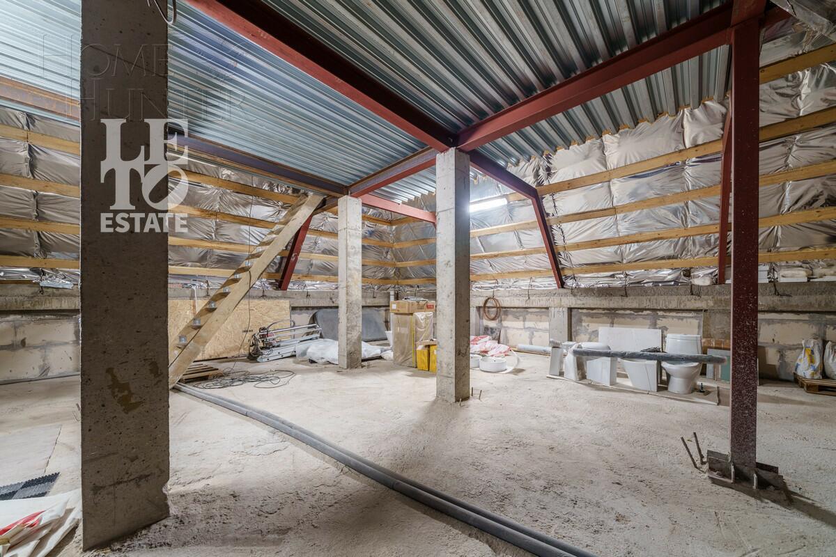 2-этажный коттедж 300.2 м² без отделки