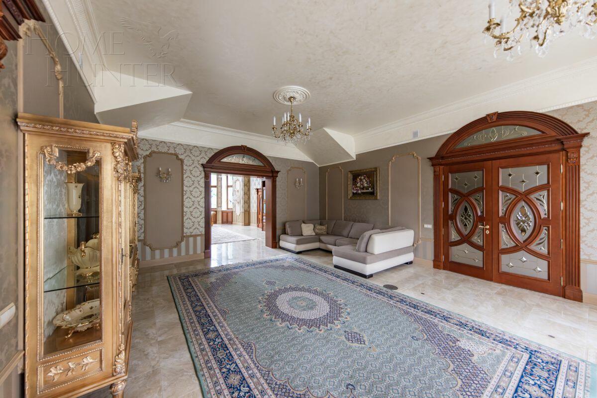 3-этажный коттедж 2 009 м² с отделкой