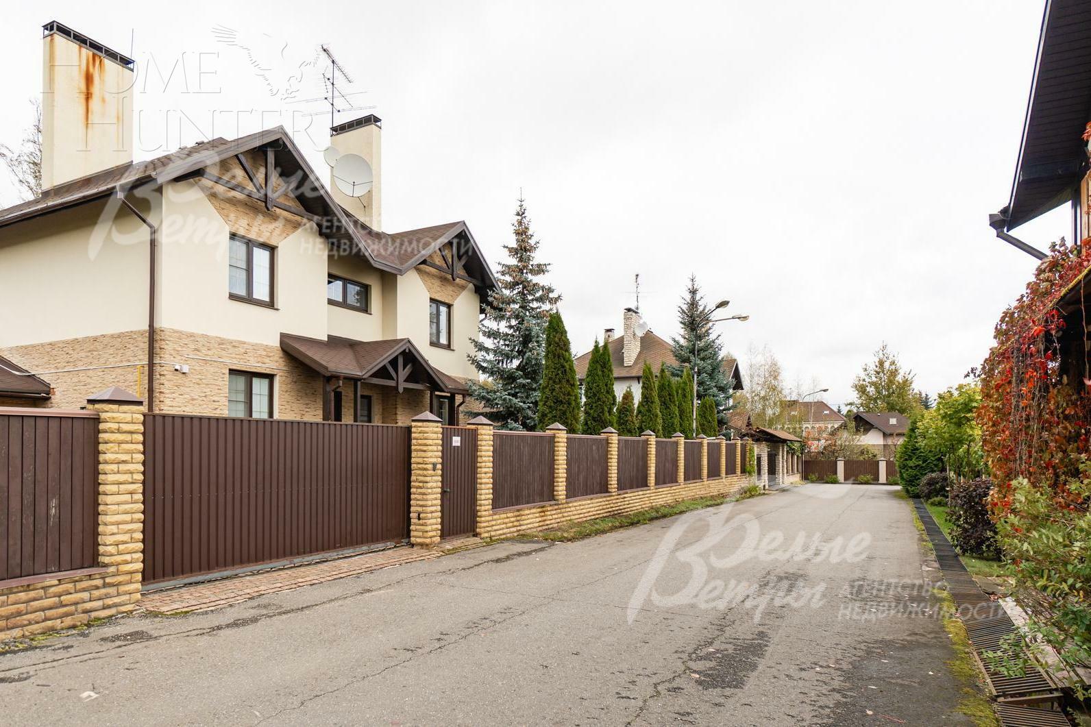 3-этажный коттедж 530 м² без отделки