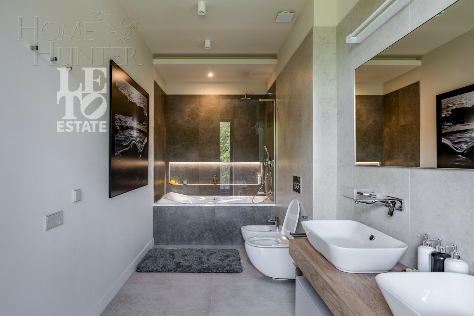 2-этажный коттедж 427 м² с отделкой