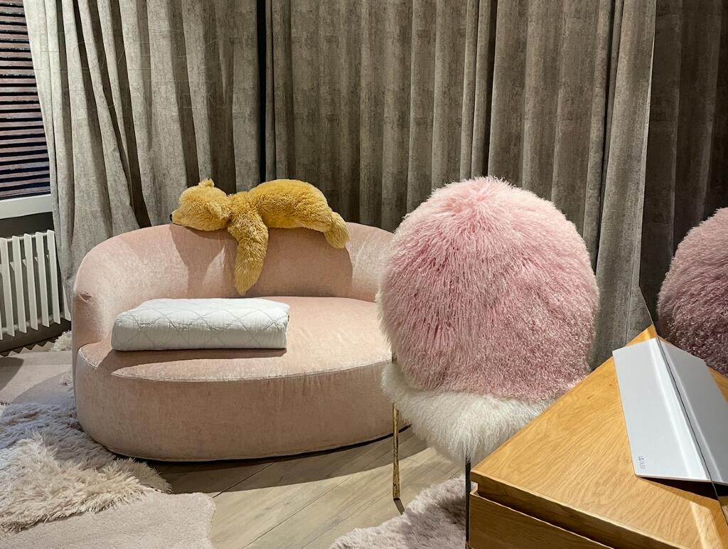 2-этажный коттедж 1 500 м² с отделкой