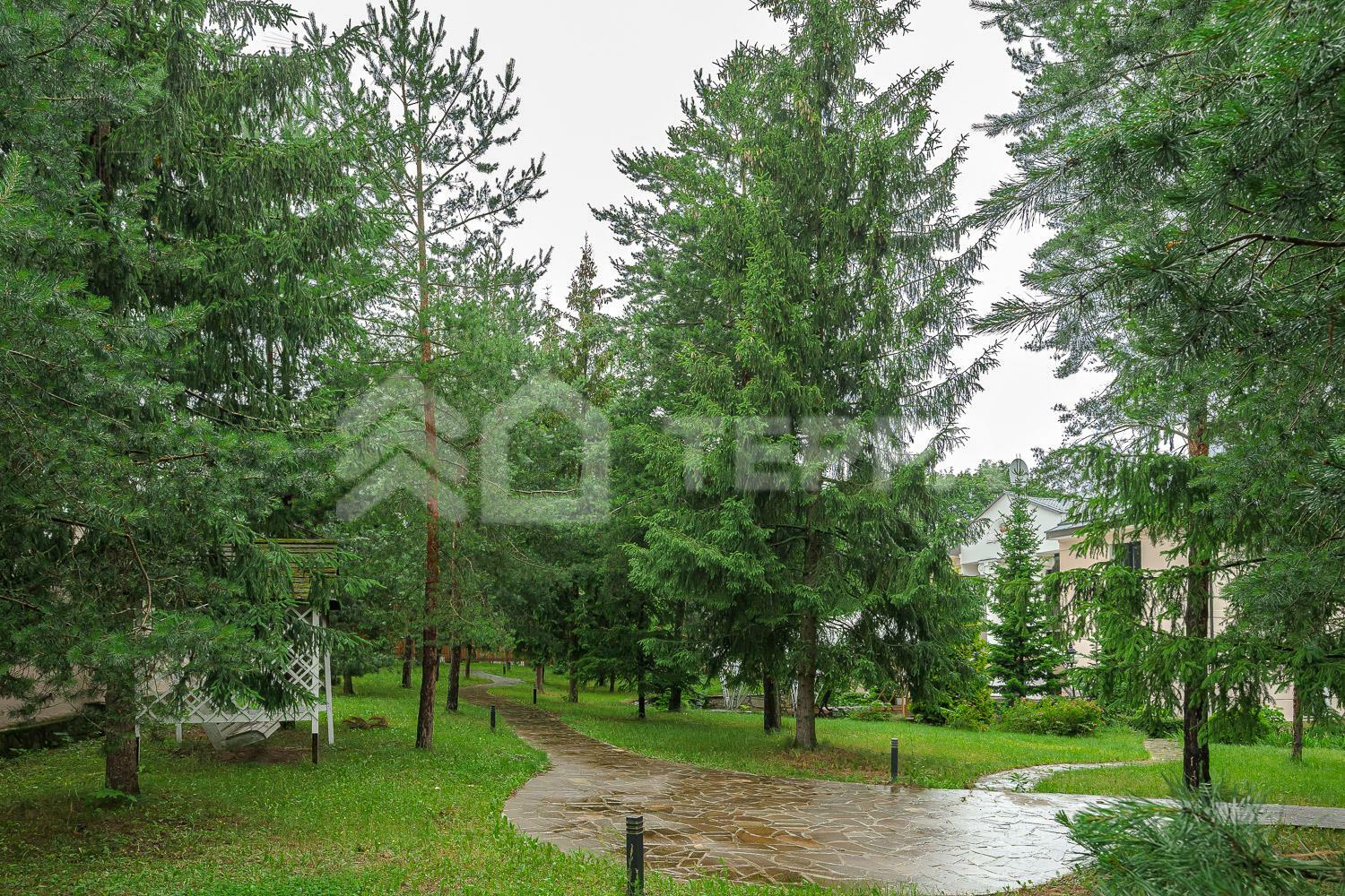 2-этажный коттедж 1 100 м² с отделкой