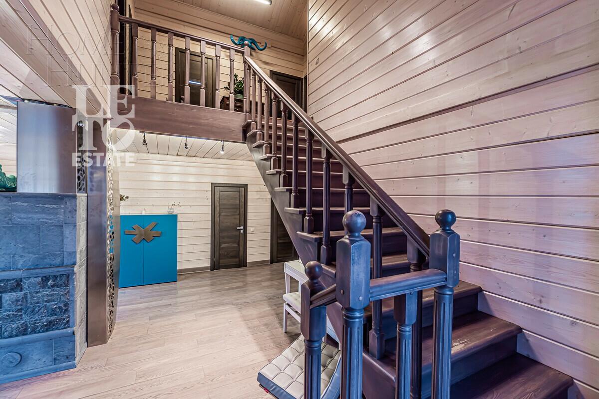 2-этажный коттедж 229.5 м² с отделкой