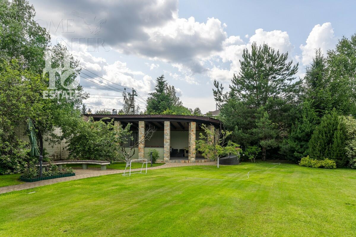 2-этажный коттедж 286.6 м² с отделкой