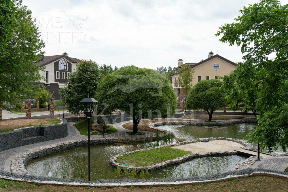 2-этажный коттедж 593 м² с отделкой