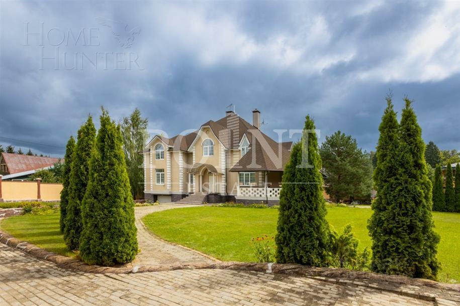 2-этажный коттедж 1 000 м² с отделкой