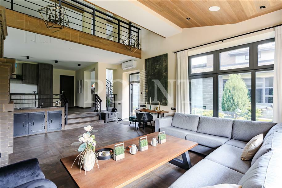 2-этажный коттедж 1 000 м² без отделки