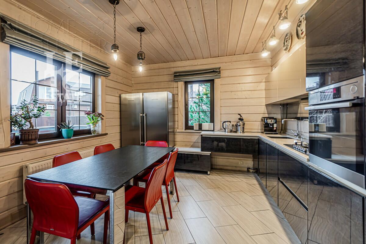 2-этажный коттедж 229.5 м² с отделкой