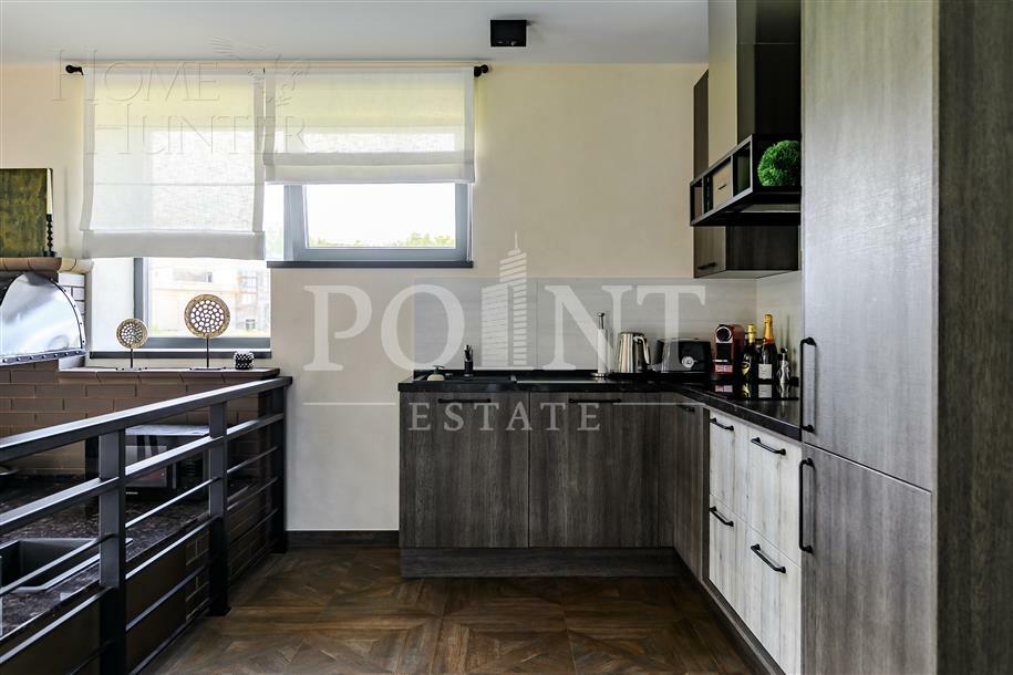 2-этажный коттедж 1 000 м² без отделки