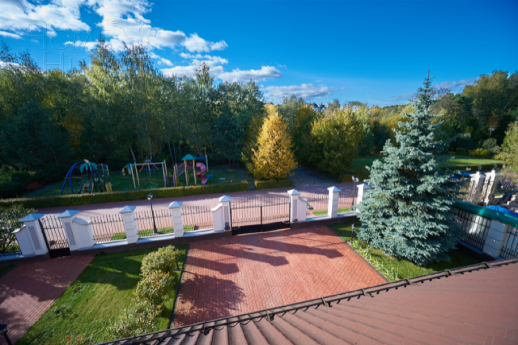 2-этажный коттедж 500 м² с отделкой