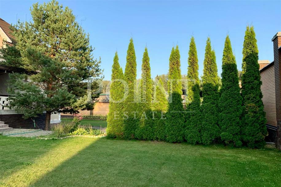 2-этажный коттедж 1 000 м² с отделкой