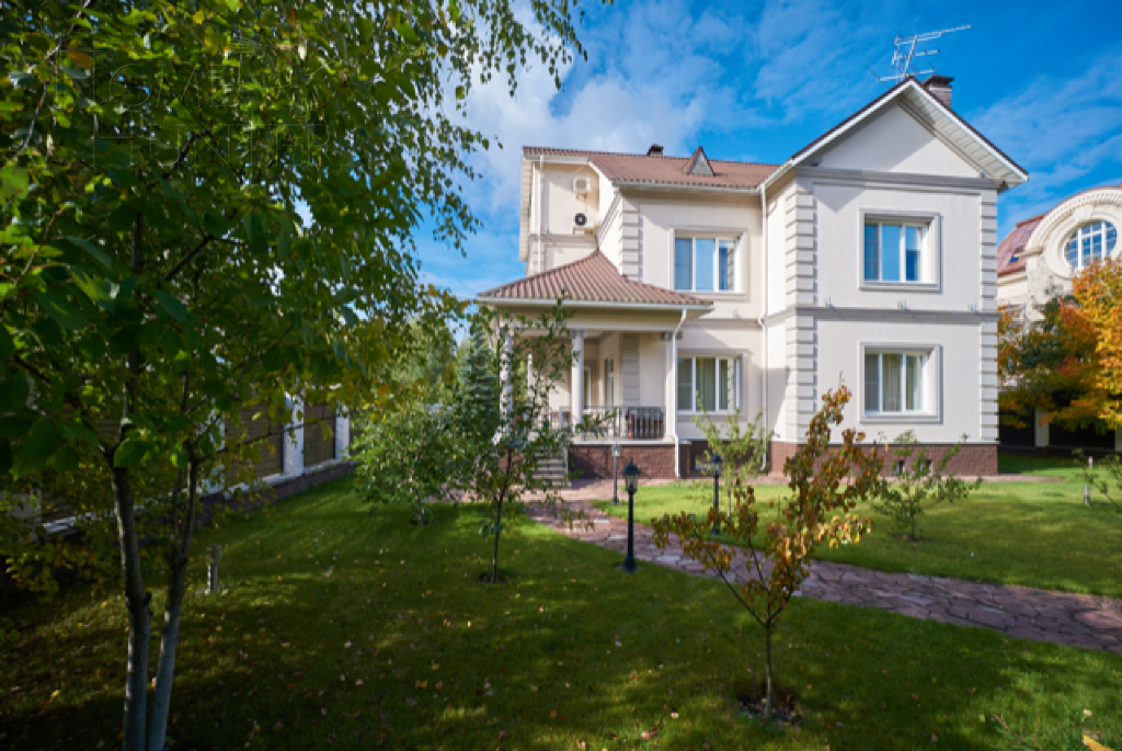 2-этажный коттедж 500 м² с отделкой