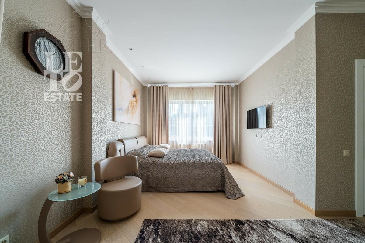 2-этажный коттедж 286.6 м² с отделкой