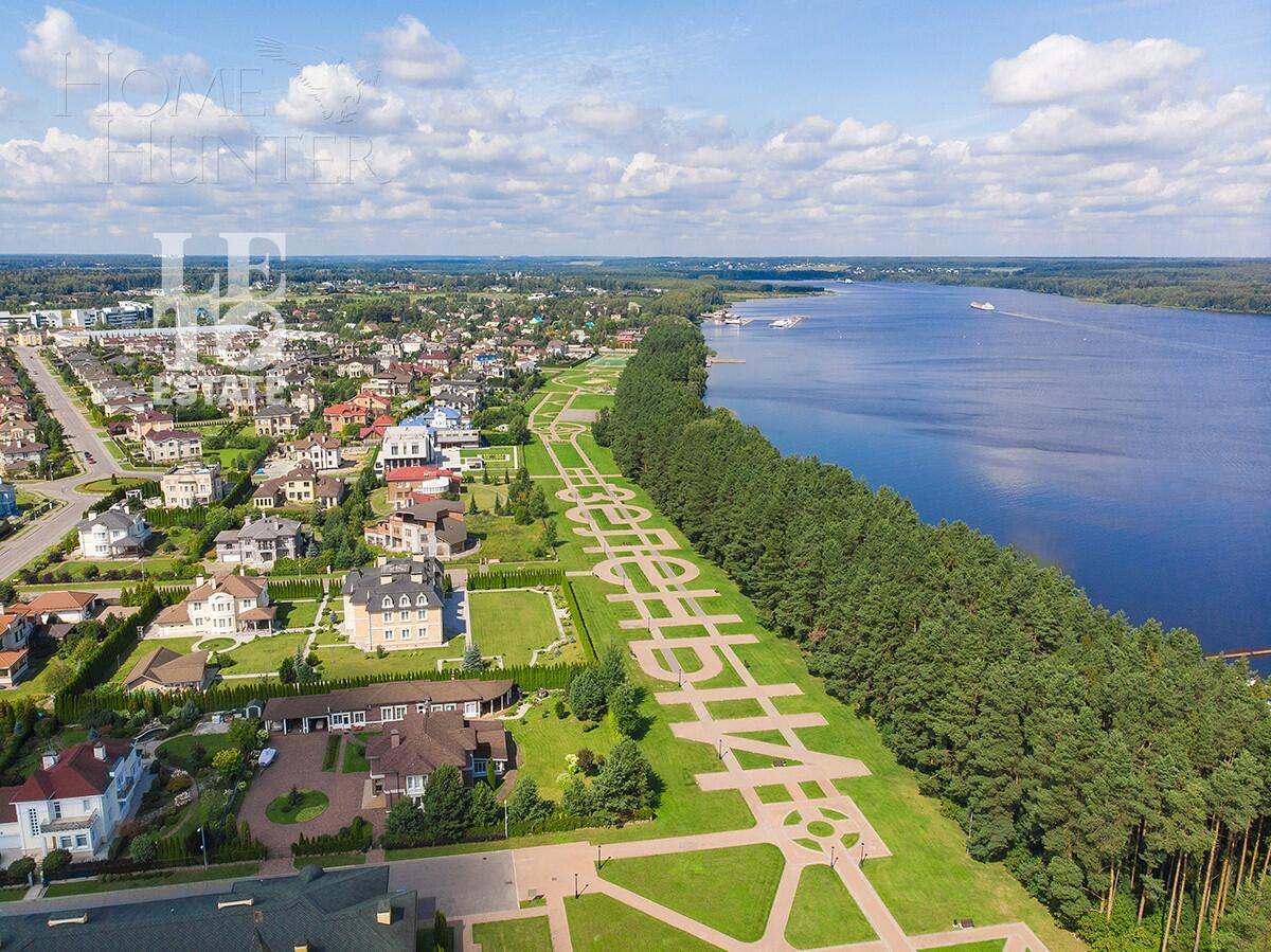 2-этажный коттедж 286.6 м² с отделкой