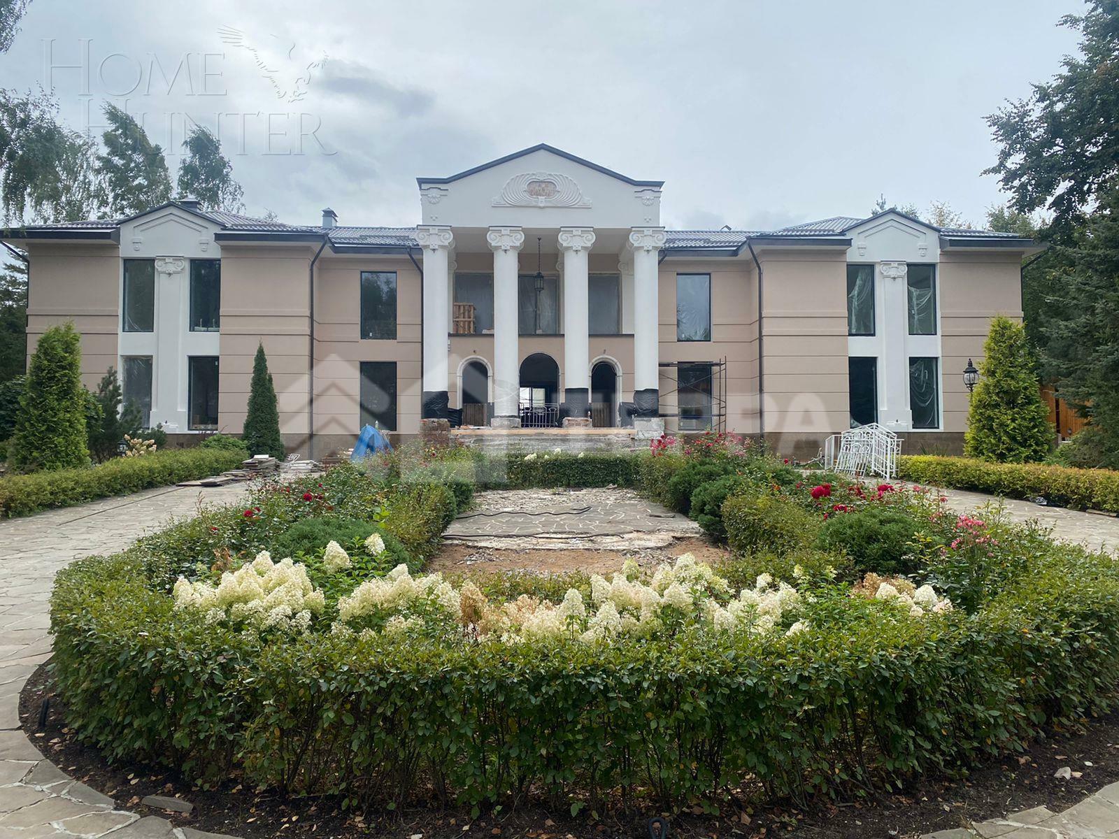 2-этажный коттедж 1 100 м² с отделкой