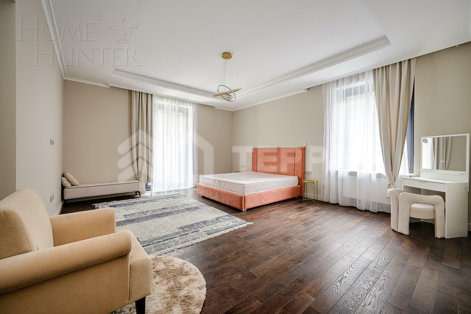 2-этажный коттедж 1 100 м² с отделкой