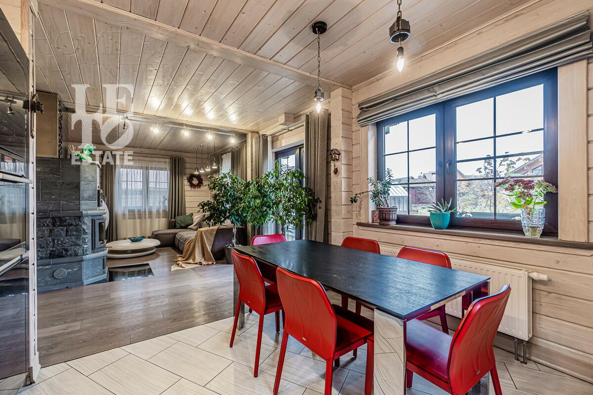 2-этажный коттедж 229.5 м² с отделкой