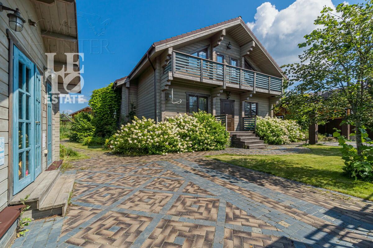 2-этажный коттедж 229.5 м² с отделкой