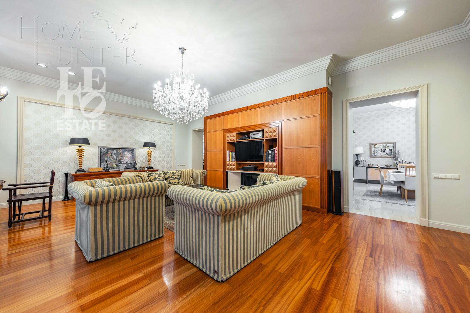 2-этажный коттедж 600 м² с отделкой