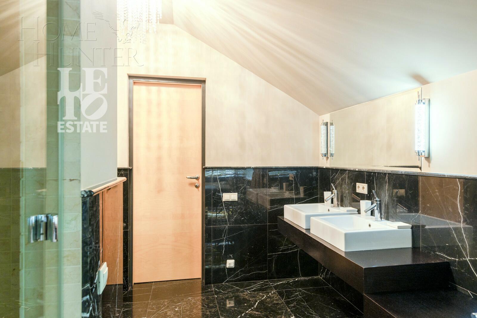 2-этажный коттедж 600 м² с отделкой