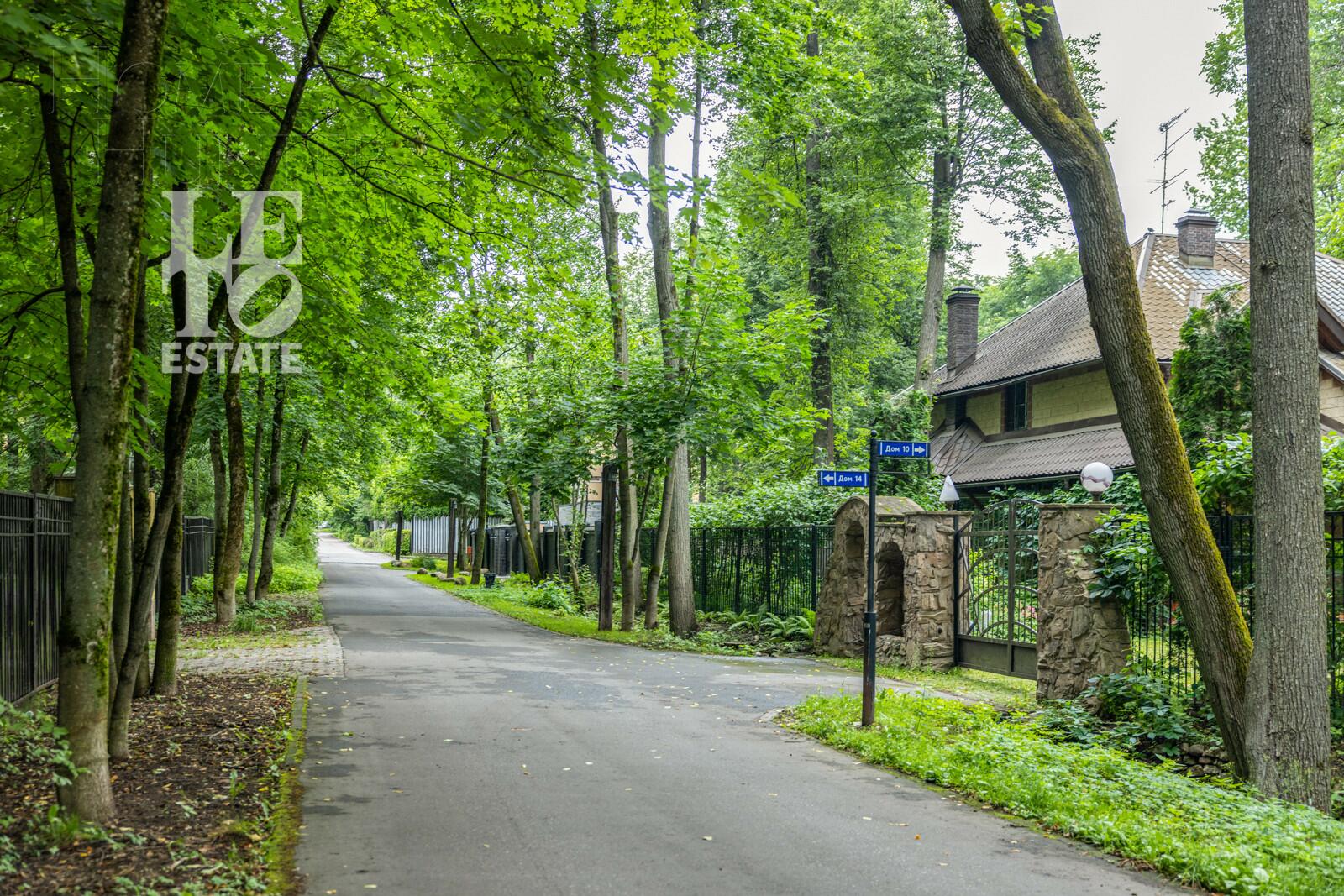 2-этажный коттедж 600 м² с отделкой