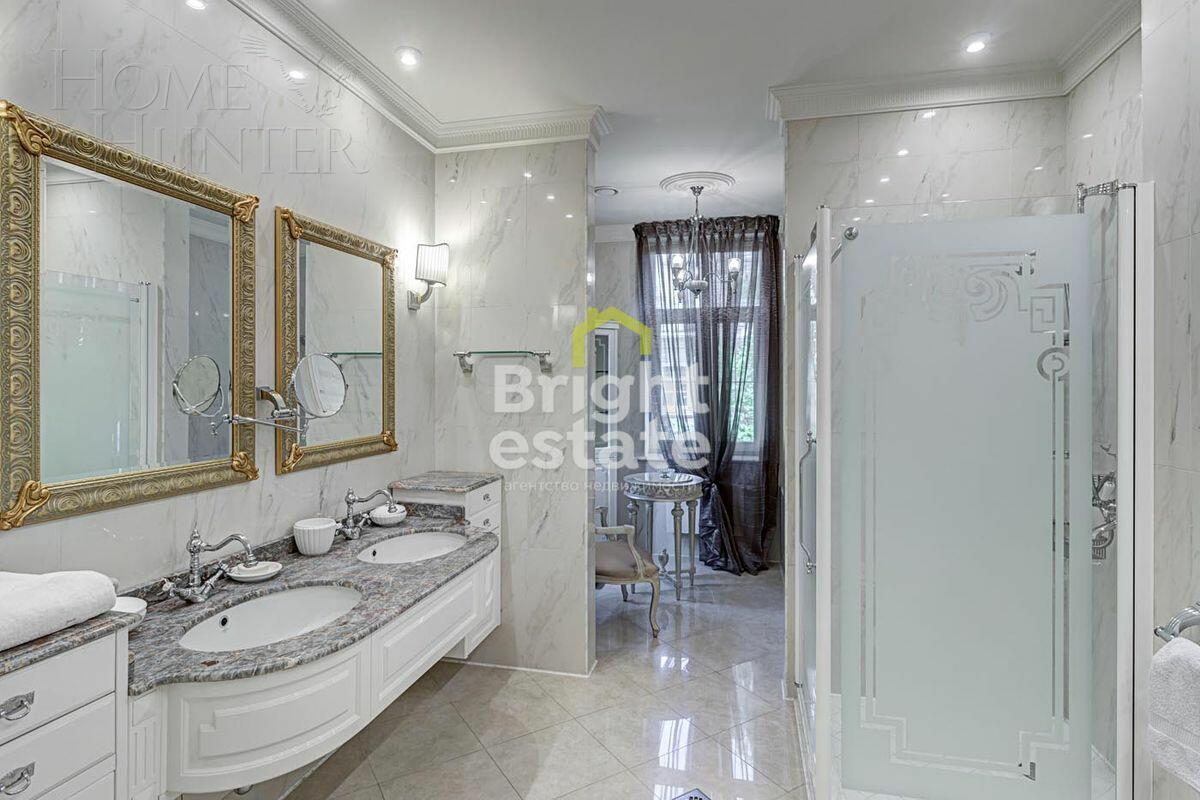 2-этажный коттедж 782.7 м² с отделкой