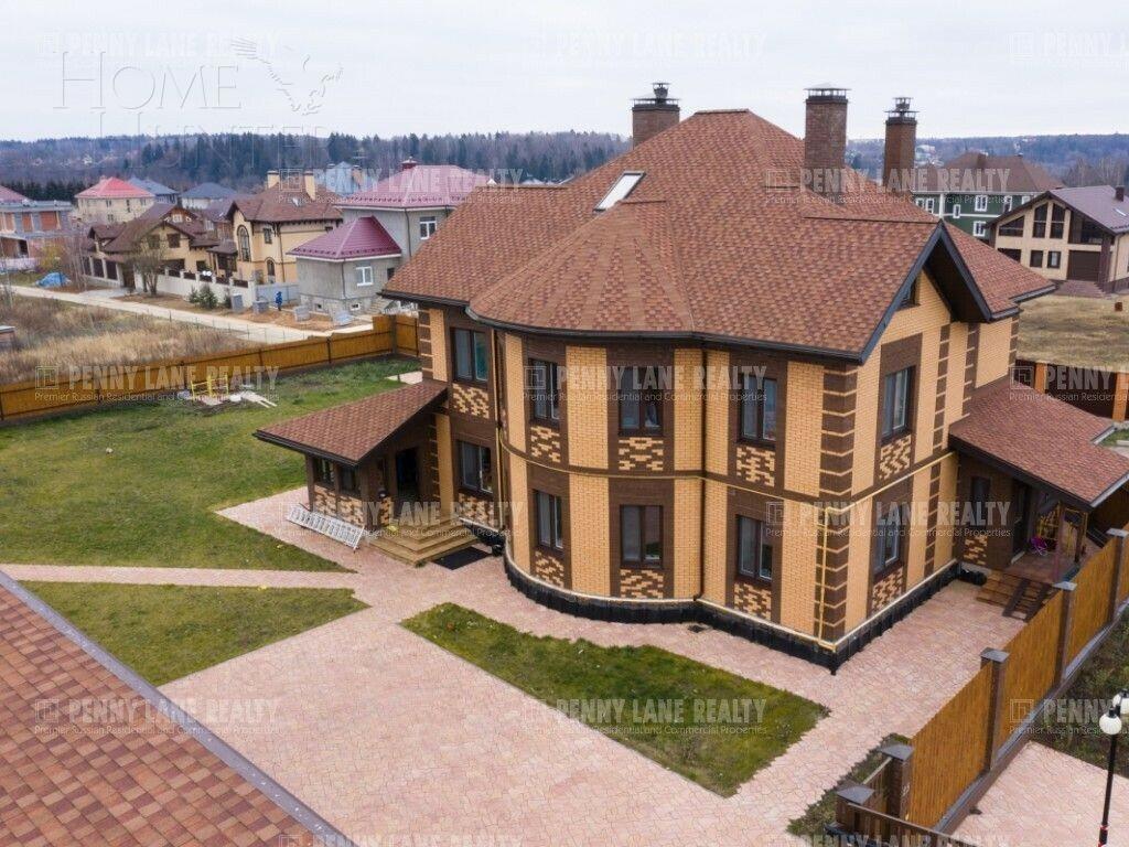 3-этажный коттедж 1 240 м² с отделкой