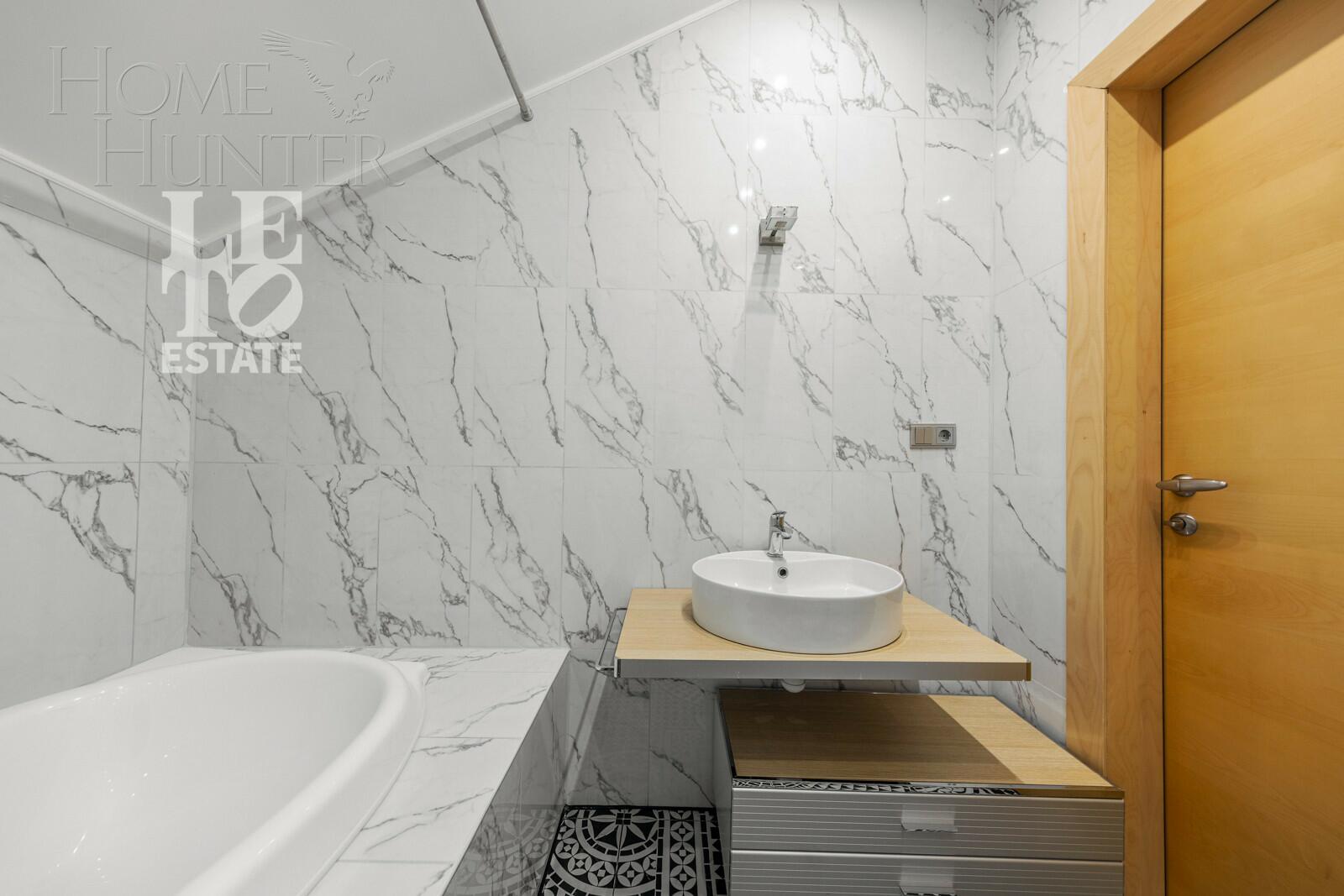 2-этажный коттедж 600 м² с отделкой