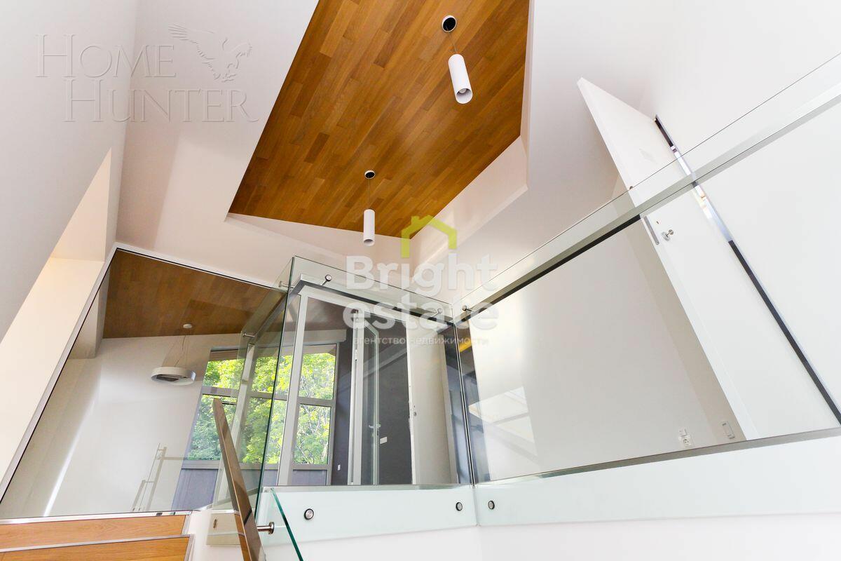 2-этажный коттедж 710 м² с отделкой