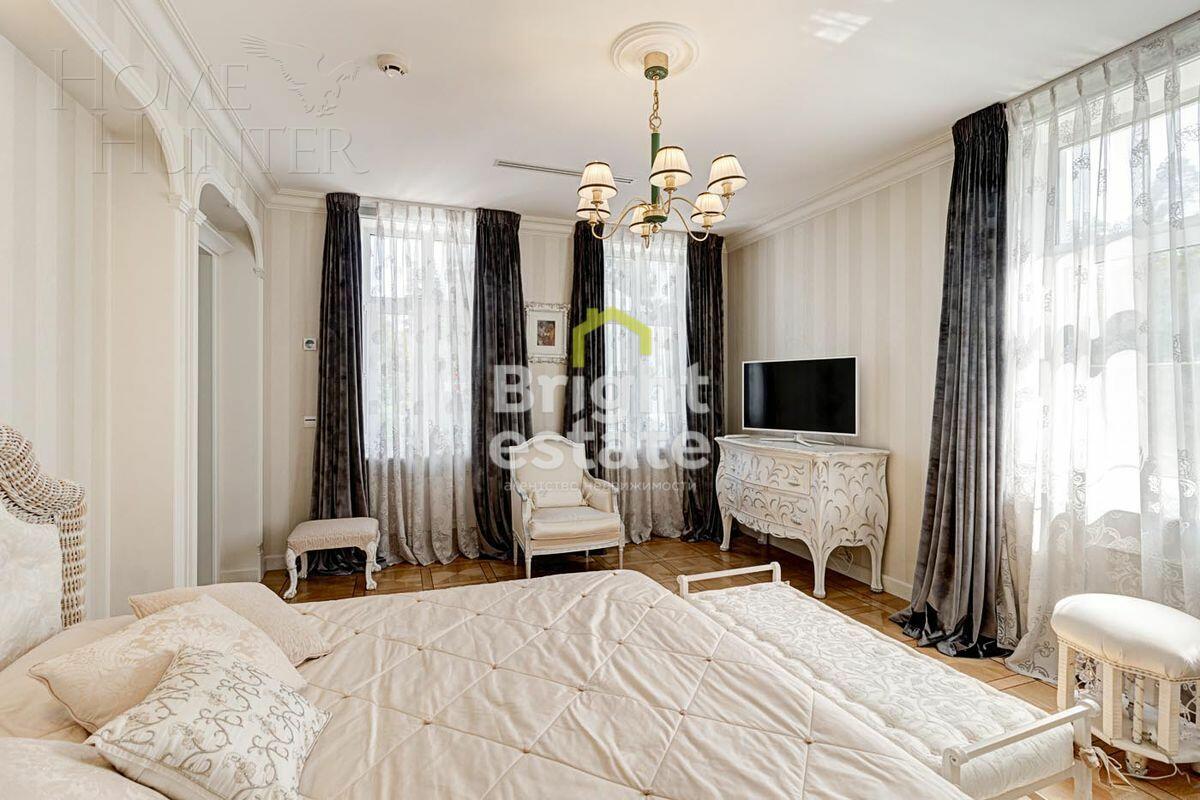 2-этажный коттедж 782.7 м² с отделкой